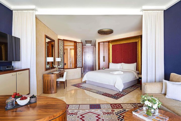 Room 31 of 169