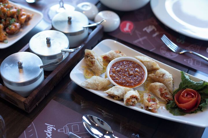 Dining 46 of 72