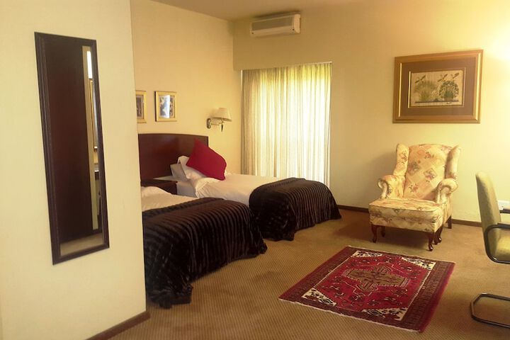 Room 12 of 52