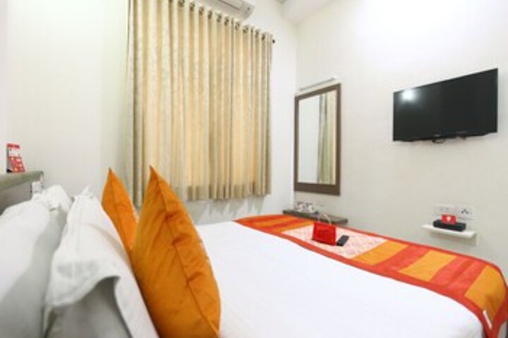 Room 14 of 21