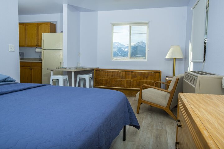 Room 5 of 19