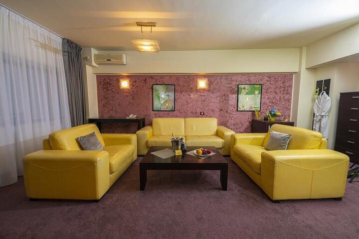 Room 29 of 75