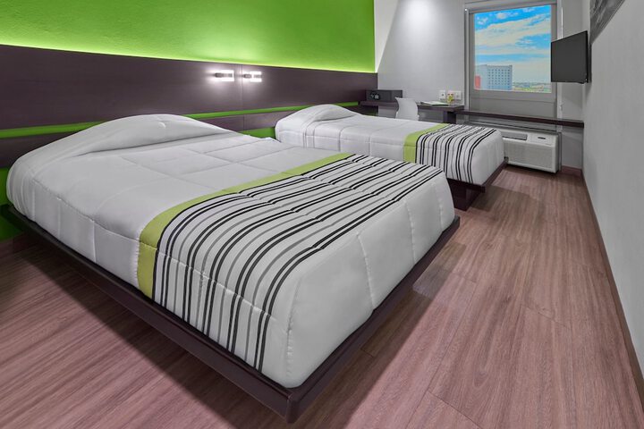 Room 6 of 46