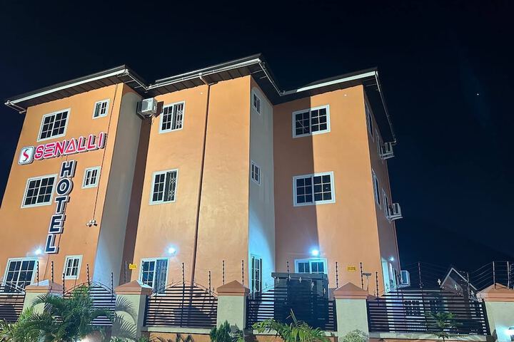 Image of Senalli Hotel