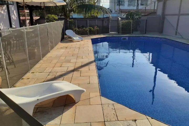 Pool 9 of 16