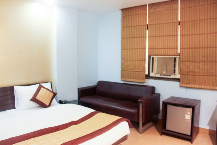 Room 19 of 36