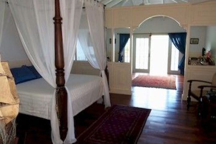 Room 14 of 30