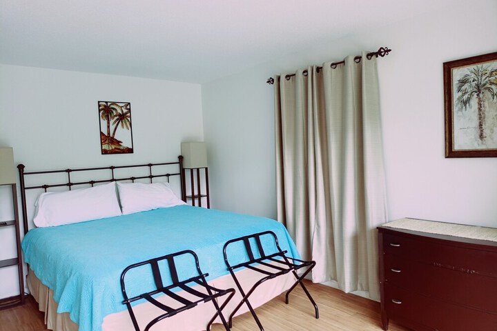 Room 8 of 51