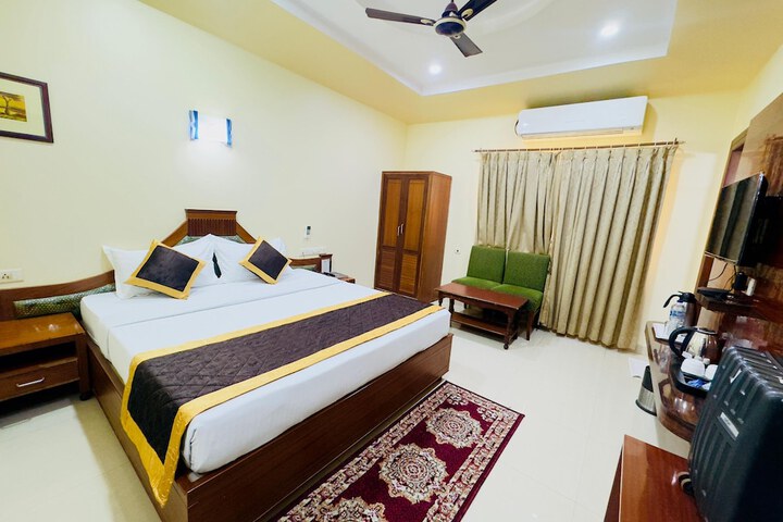 Room 5 of 46