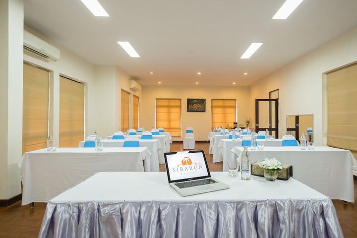 Business Center 111 of 166