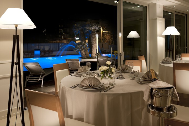 Dining 59 of 79