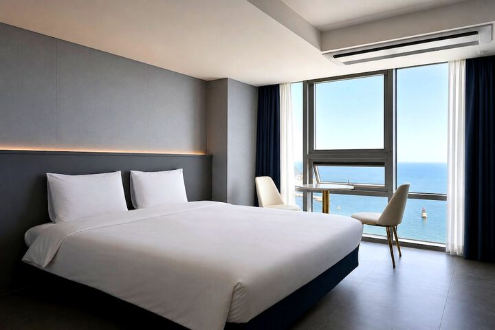 Room 37 of 124