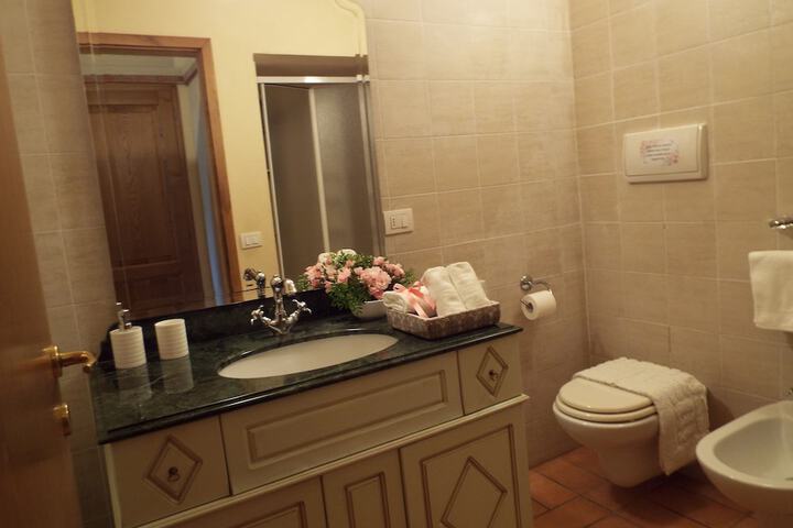 Room 21 of 41