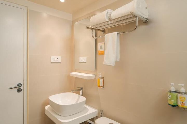 Room 14 of 24