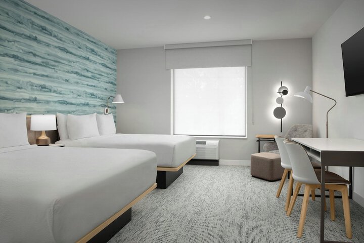 Room 40 of 89