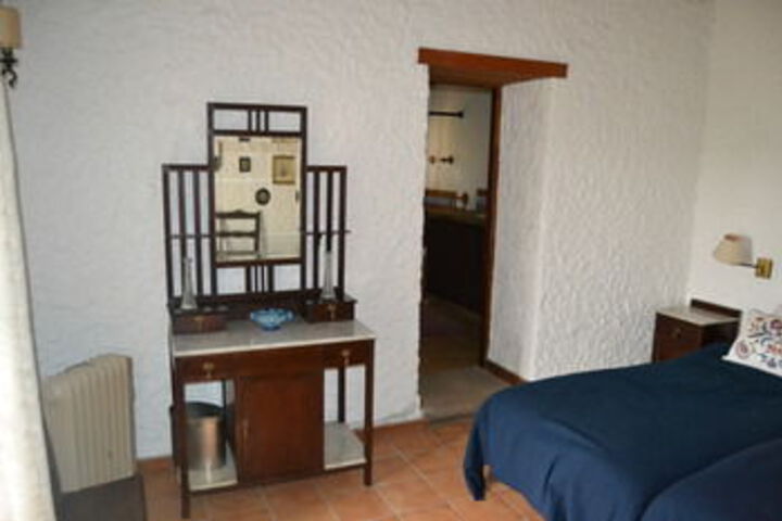 Room 33 of 54