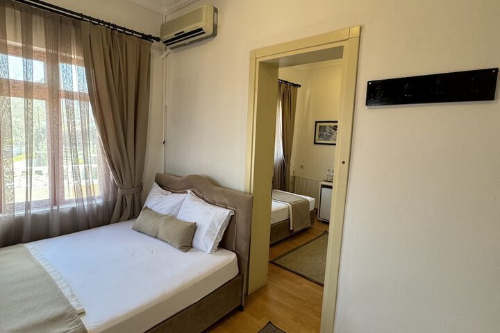 Room 7 of 39