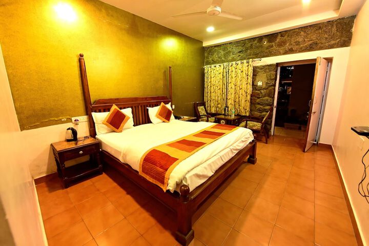 Room 43 of 77