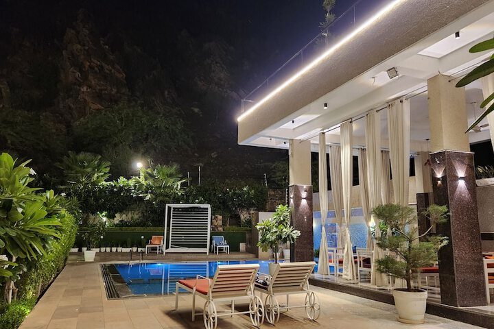 Hotel 64 of 68