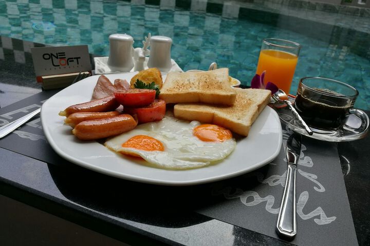 Breakfast/Coffee Service 57 of 82