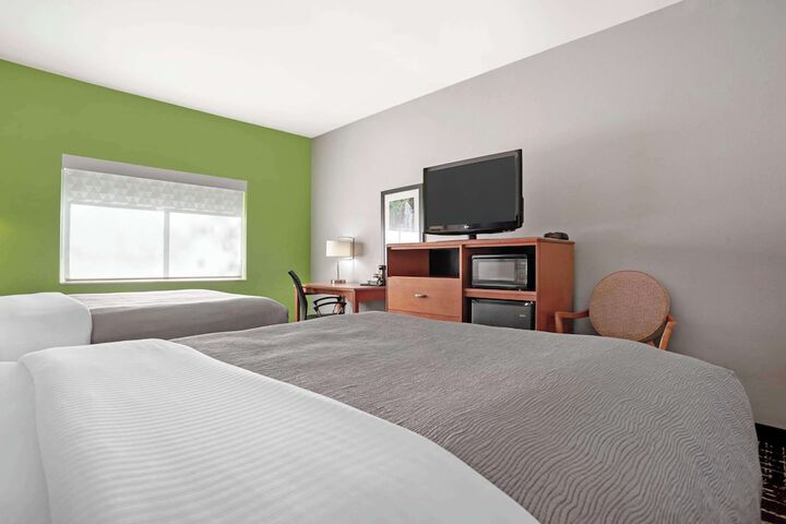 Double Bed (3 of 16)