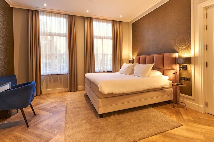 Room 5 of 61