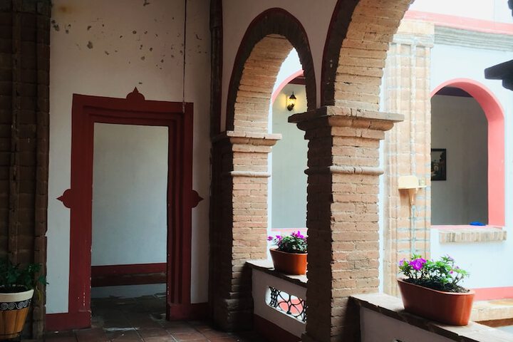 Ballroom/Hall 129 of 172