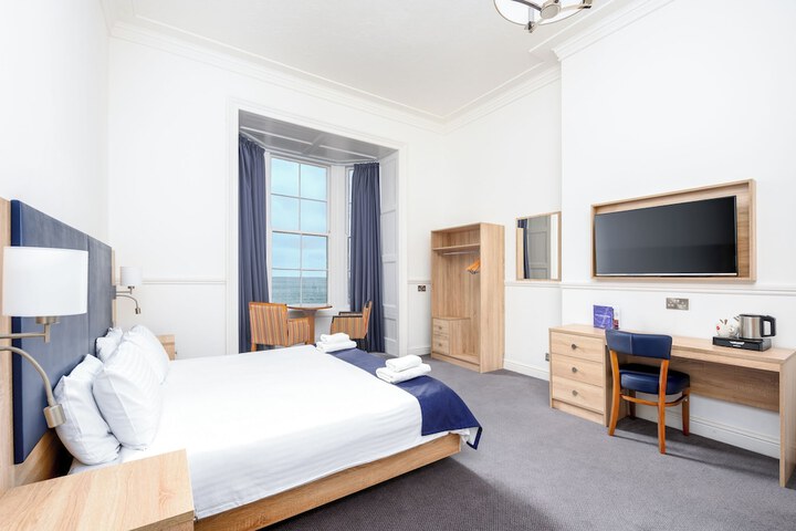 Room 56 of 86