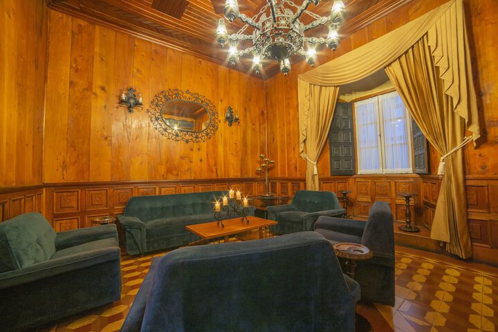 Room 20 of 37