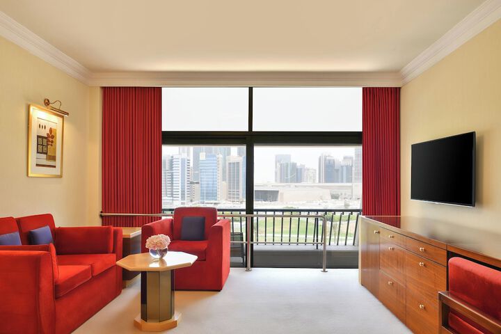Room 80 of 220
