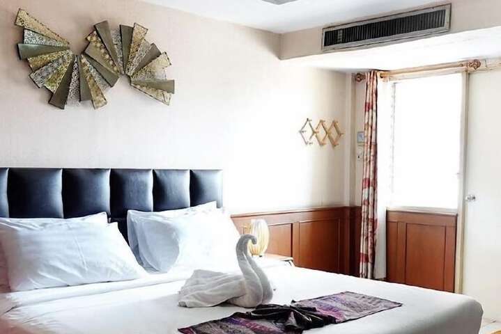 Room 21 of 46
