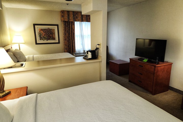 2 Double Beds (1 of 9)