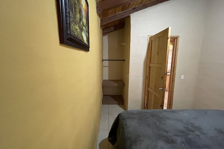 Room 3 of 116