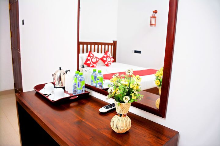 Room 6 of 19
