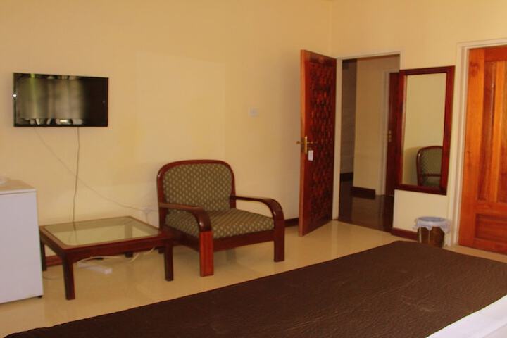 Room 8 of 70