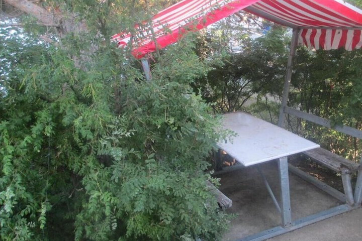 Property Grounds 26 of 31