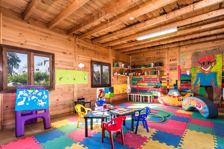 Children's play area - indoor