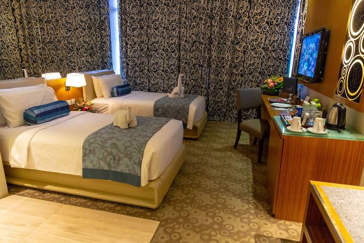 Room 68 of 204