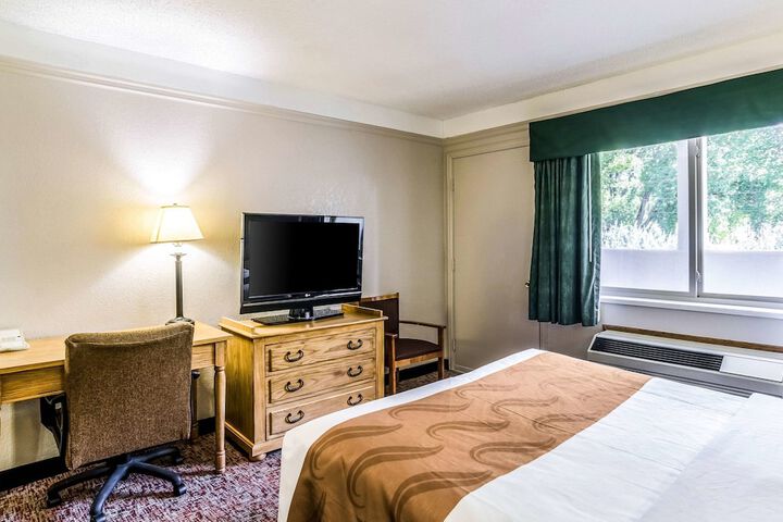 Room 26 of 58