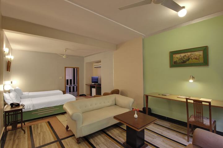 Room 18 of 53