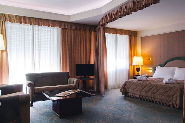 Room 20 of 47