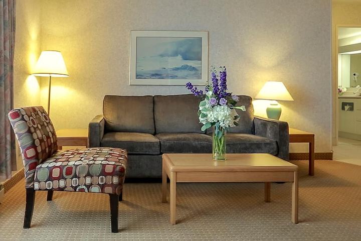 Room 12 of 28