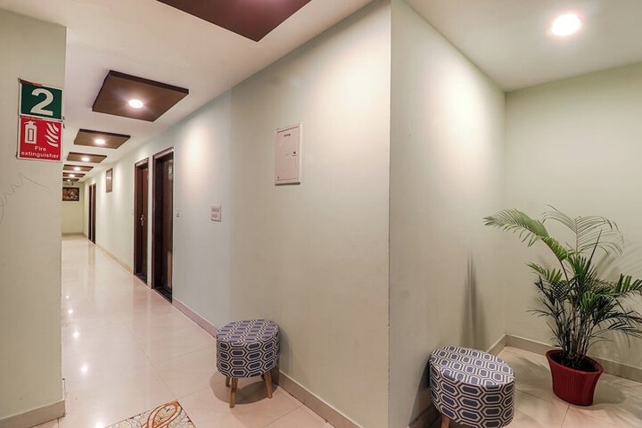 Room 26 of 38