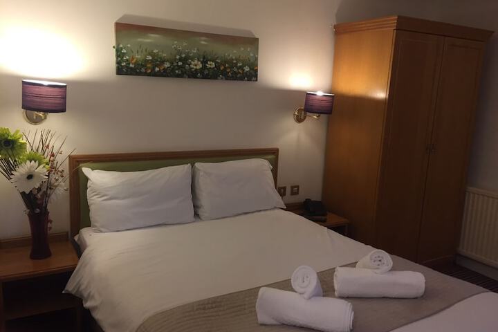 Room 9 of 67