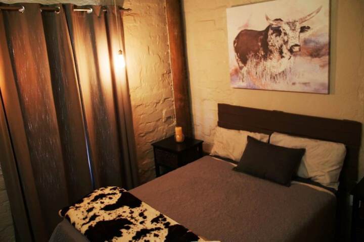 Room 2 of 12