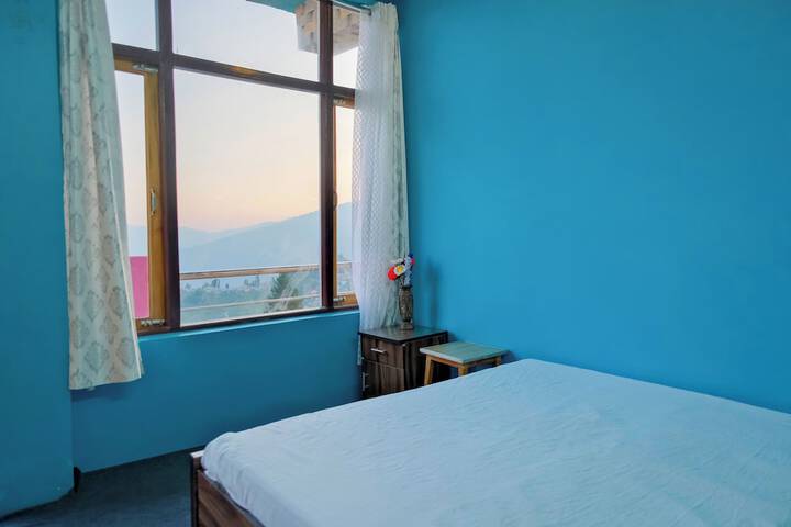 Room 4 of 14
