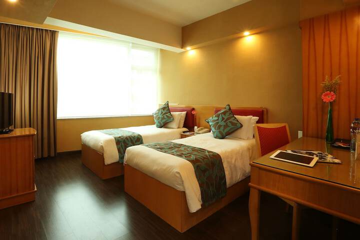Room 9 of 29