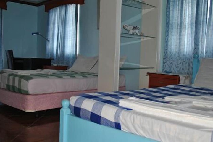 Room 3 of 20