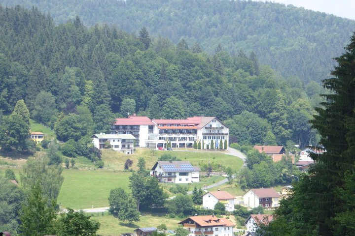 Hotel Entry