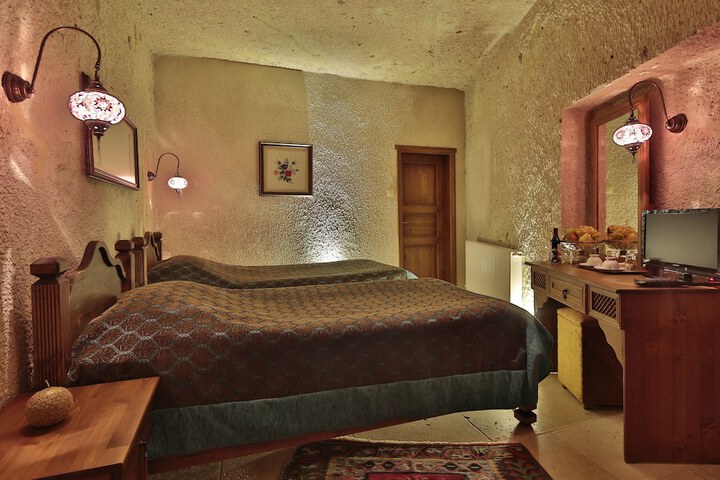 Room 15 of 109